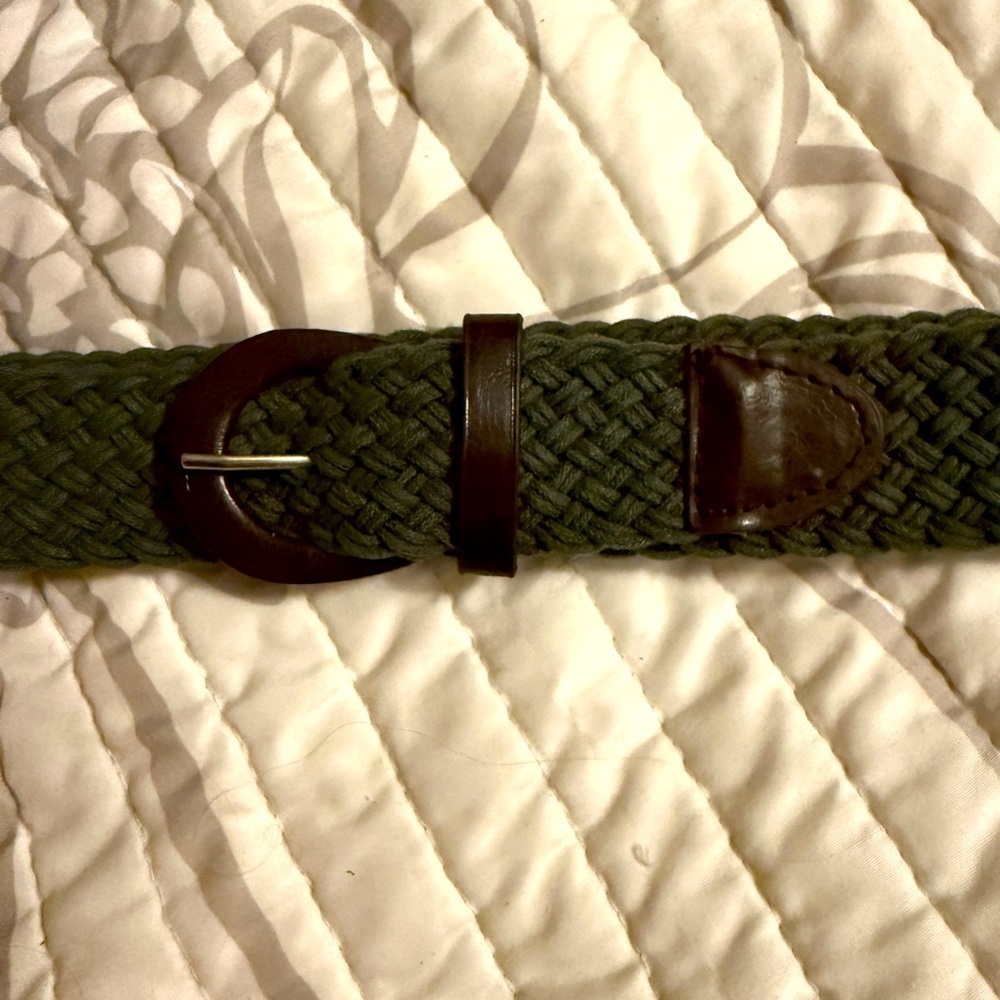 Women’s Green Woven Belt - Picture 3 of 4